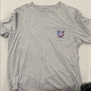 Vineyard vines t-shirt
